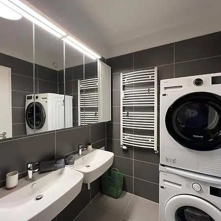 Apartment 3br Stadium Getaway - Parking