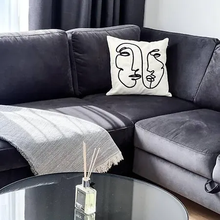 3br Stadium Getaway - Parking Apartment Bratislava