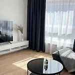 דירה 3br Stadium Getaway - Parking