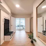 דירה 3br Stadium Getaway - Parking *
