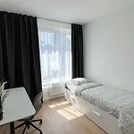 3br Stadium Getaway - Parking דירה